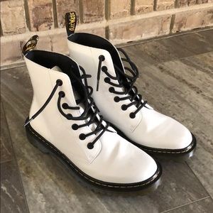 White Doc Martens (size woman 10 or men 8)